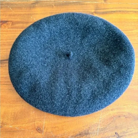Chantaco Basque French Beret authenic and vintage EUC No wear